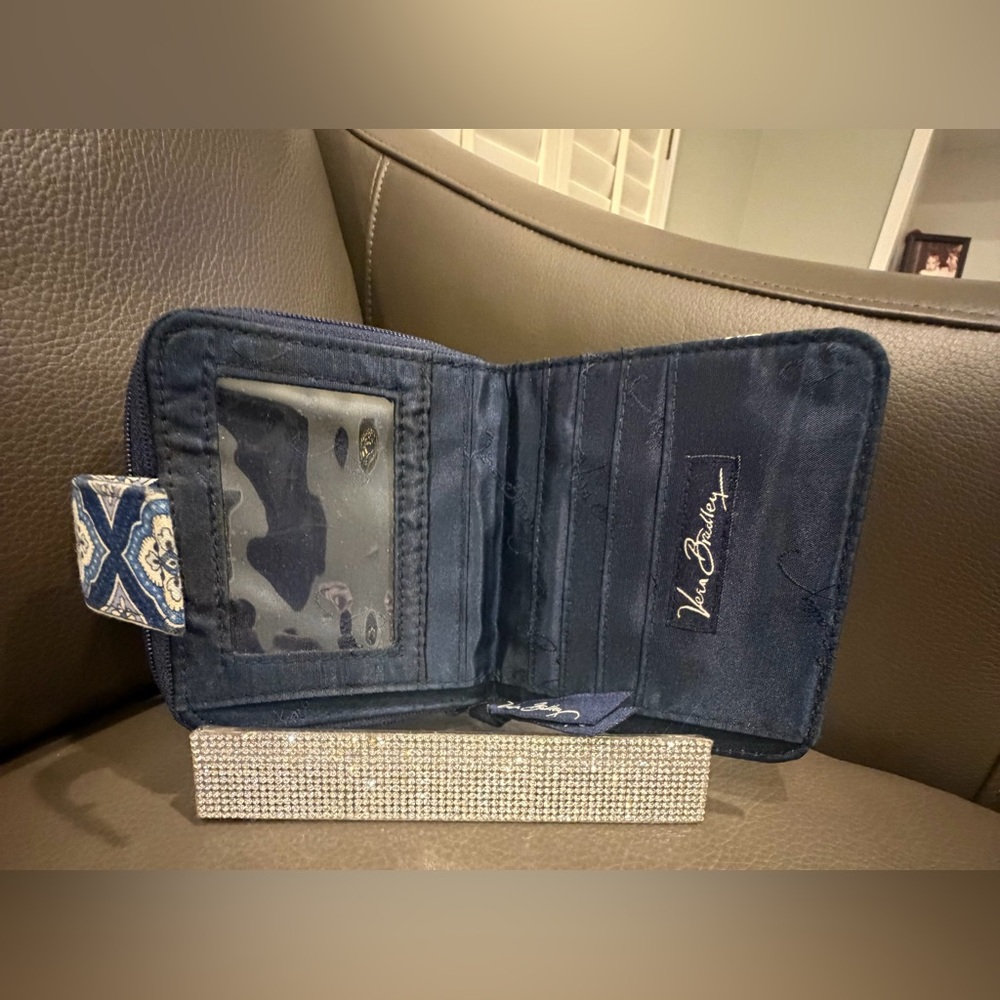 Vera Bradley Zip Around Wallet - Picture 3 of 4